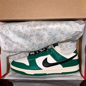 Brand New Nike Dunk Low SE “Lottery Pack Malachite Green”